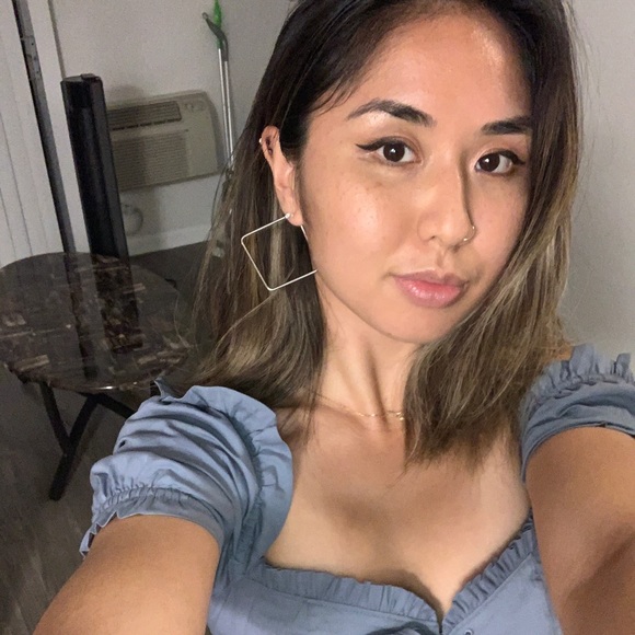 Meet your Posher, Criselda - Picture 1 of 1